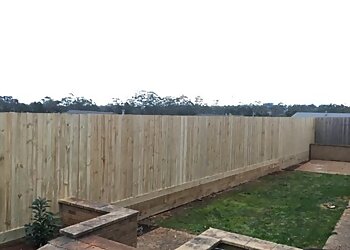 Morwell Fencing Contractors AAD Fencing image 1