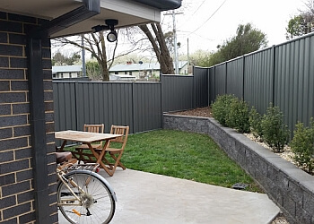 ACT Fencing & Construction