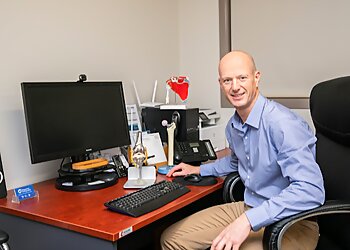 Alasdair Thomas - SHEPPARTON ORTHOPAEDICS