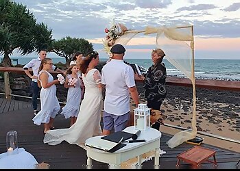 Bundaberg Marriage Celebrants Annie McGrath image 1