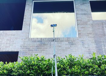 Atrium Window Cleaning