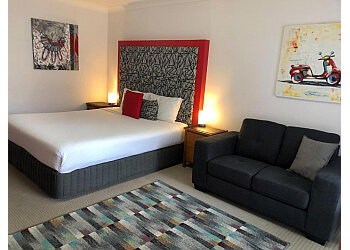 Avaleen Lodge Motor Inn