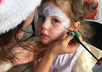 Balloon Mania & Face Painting