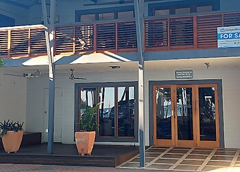 Barefoot Art Food Wine