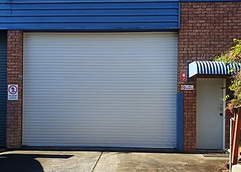 Barry Smith Garage Doors