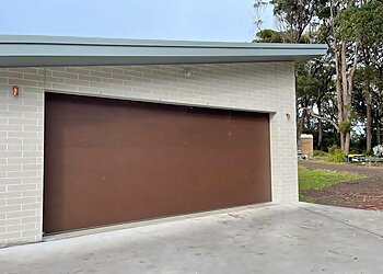 Barry Smith Garage Doors