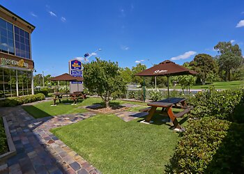 Best Western Plus Hovell Tree Inn