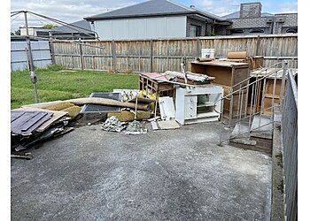 Brad Loads It Rubbish Removal