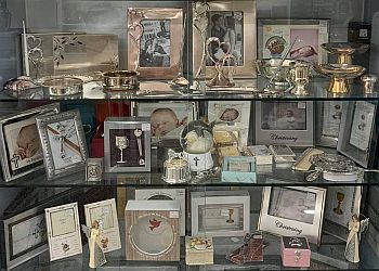 Central Trophies & Gifts