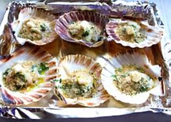 Bundaberg Seafood Restaurants Coral Sea Seafood & Takeaways image 1