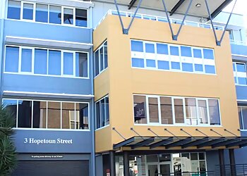 Dr Nicholas Moncrieff - HUNTER PLASTIC SURGERY