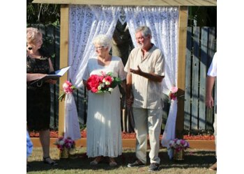 Bundaberg Marriage Celebrants Diane Donnarumma image 1