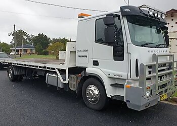 Dj's Tilt Tray Service