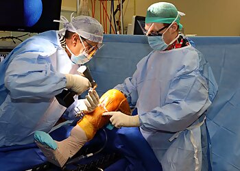 Dr A/Prof Kaushik Hazratwala - QUEENSLAND LOWER LIMB CLINIC