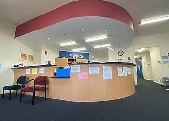 Dr Abiodun Kaka - GLADSTONE MEDICAL CENTRE