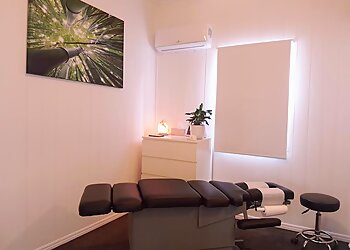 Dr Alli Lee - CHIROPRACTIX