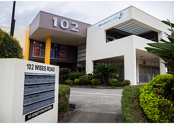 Dr Andrew McIntyre - BUDERIM GASTROENTEROLOGY CENTRE