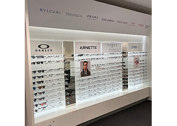 Dr Jonathan Tan - OPSM ALBURY