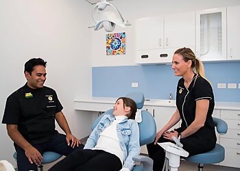 Dr Anuj Batra - PAEDIATRIC DENTAL HOME