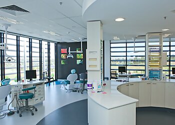 Dr Atul Mehta - MEHTA ORTHODONTICS