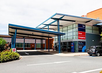 Dr Babatunde Salman - MATER PRIVATE HOSPITAL MACKAY