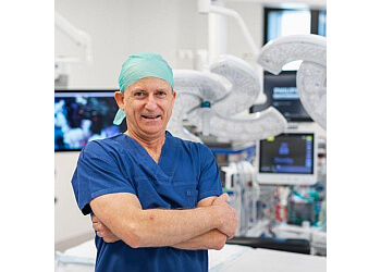 Dr Cameron Altmann - MATER MEDICAL CENTRE