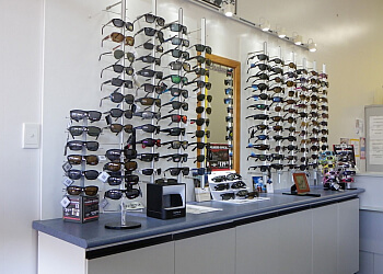 Dr Carolyn Davidson - BOYNE OPTICAL