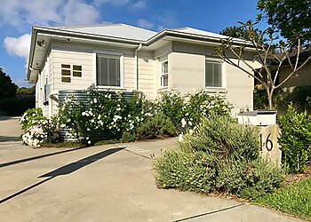 Dr Damon Shorter - EAST GOSFORD SPECIALISTS