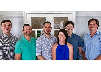 Dr Earl Murray - MURRAY CHIROPRACTIC