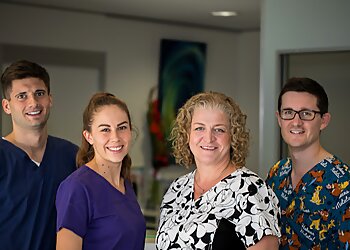 Dr Elizabeth Rowland - AURA DENTAL CENTRE