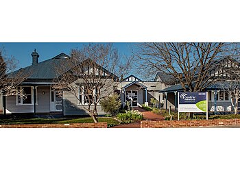 Dr Evan Schuch - CENTRAL MEDICAL GROUP