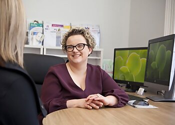 Dr Felicity Dukes - TAMAR OBSTETRICS & GYNAECOLOGY