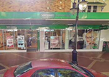 Dr Hafi Khan - SPECSAVERS TAMWORTH