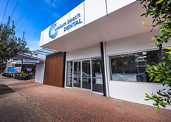 Dr Henry Sinclair - COOLUM BEACH DENTAL