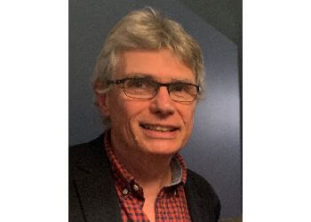 Dr. Ian Hamann Dr. Ian Hamann