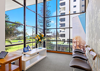 Dr Jamie Galbraith - SYMMETRY ORTHODONTICS