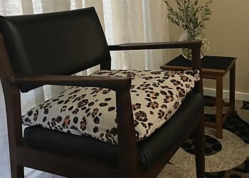 Dr Joanne Lawrence-Bourne - NATAL INSTINCTS