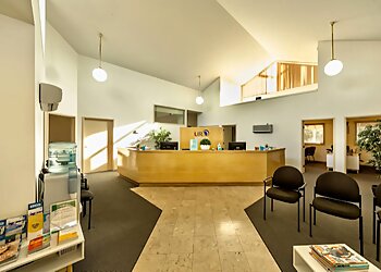 Dr Jonathan Lewin - UROSURGICAL