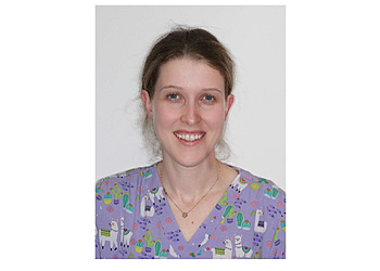 Dr Julia Bradshaw - CANBERRA PAEDIATRIC DENTISTRY