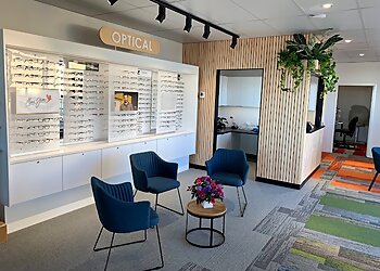 Dr Julianne Lehmann - EYECARE PLUS OPTOMETRISTS BUDERIM