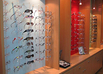 Dr Karina Sinclair  - QUINN & CO. EYECARE MILDURA