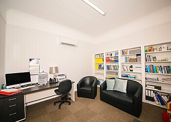 Dr Lynne Steele - NORTH STREET SPECIALIST CENTRE