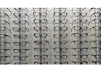 Dr Margaret Squires - TRARALGON OPTOMETRISTS