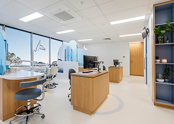 Dr Martin Poon - MP ORTHODONTICS