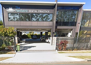 Dr Michael Chong - THE PAEDIATRIC DENTAL PRACTICE