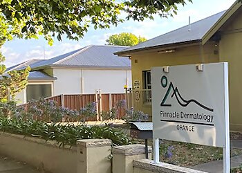 Dr Michelle McRae - PINNACLE DERMATOLOGY