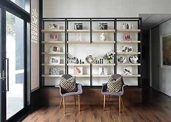 Dr Natasha Cook - SKIN LASER LONGEVITY