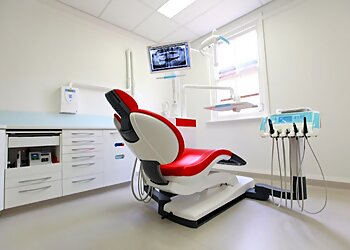 Dr Navdeep Dhillon - MY SMILE DOCTORS