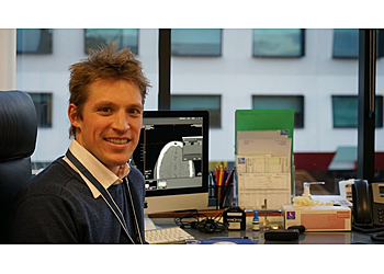 Dr Nicholas Agar - GEELONG HEAD AND NECK Dr Nicholas Agar - GEELONG HEAD AND NECK