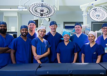 Dr Ralph Mobbs - NEURO SPINE CLINIC